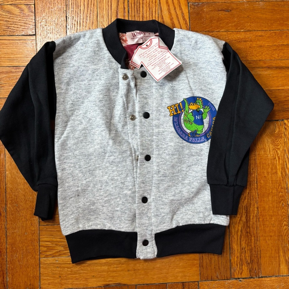 Kids Vintage Worldpro Niagara Falls Varsity Style Sweater‎ Size 4 NWT